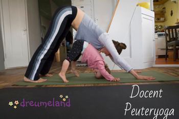 Docent peuteryoga ouder kind